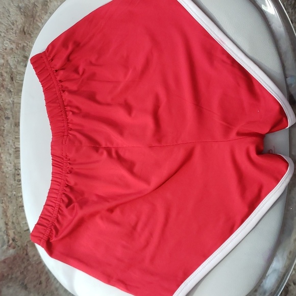 Red 70s track shorts - Picture 2 of 3